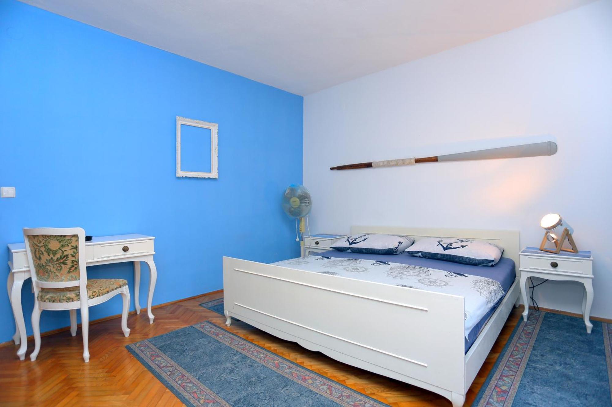 Apartments&rooms with parking space Makarska - 18028 Ruang foto